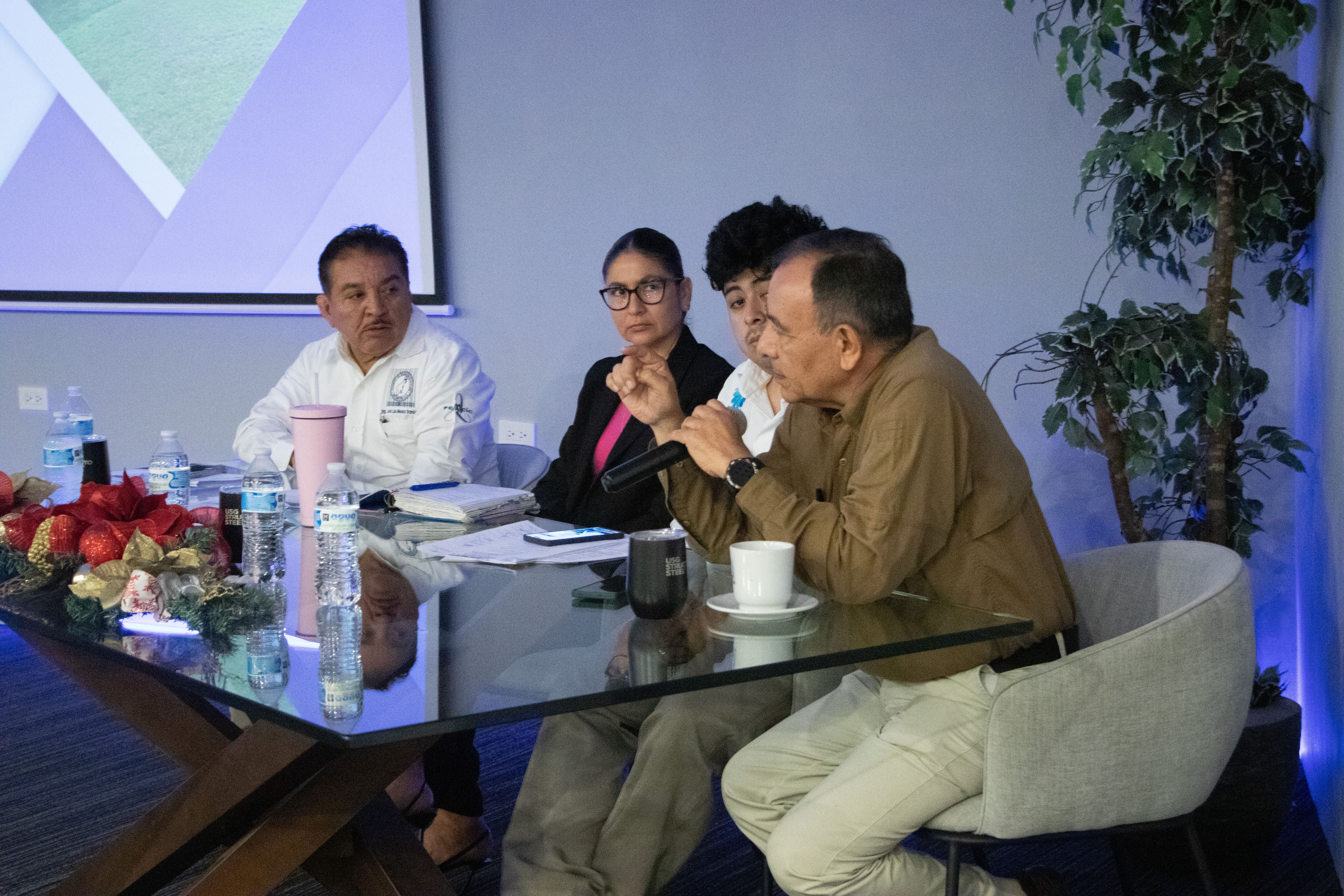 Reunión Mensual: Institución que Aprende, Comunidad que Crece