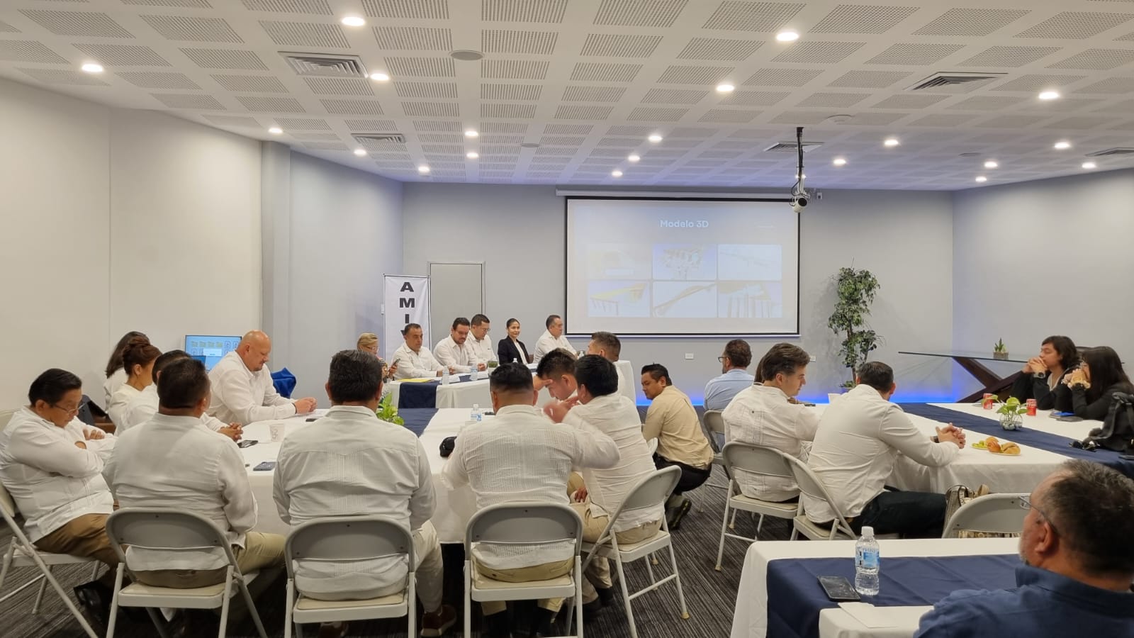 Ingeniería de Vías Terrestres: Nueva Mesa Directiva Toma Protesta en Nuestro Auditorio
