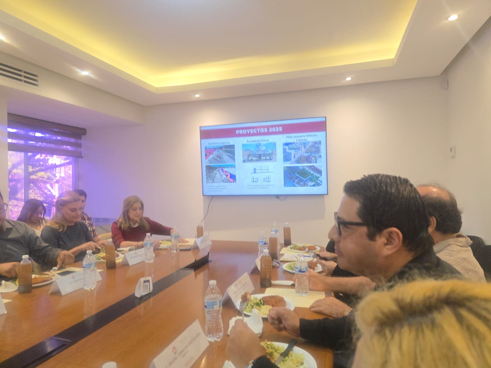 Construyendo Futuro: El Colegio en Espacios de Planificación Urbana Participativa